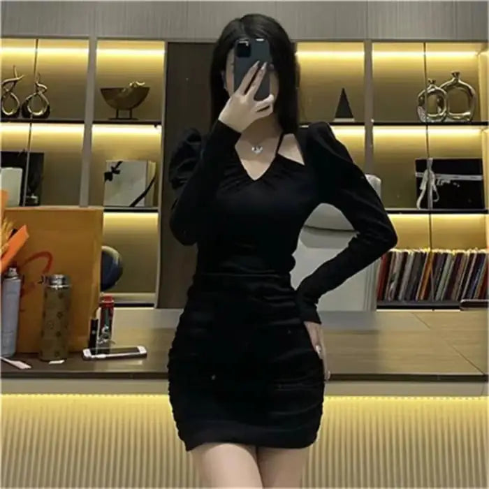 Pleated Base Slim Fit Sheath Skirt - Pure Desire