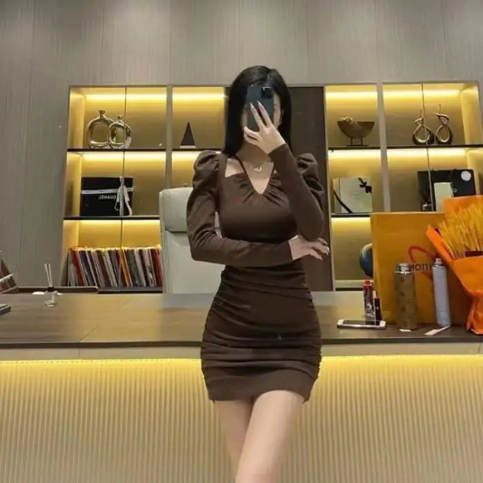 Pleated Base Slim Fit Sheath Skirt - Pure Desire