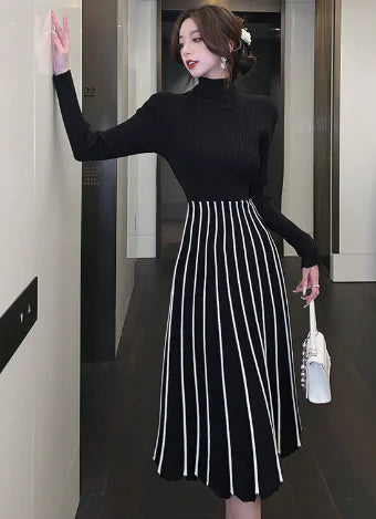 Autumn Knit Bodycon Dress with Flare Sleeves