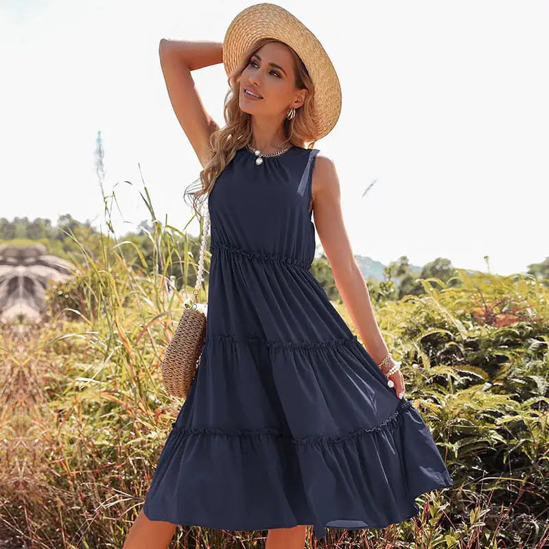 Solid Color Pleated Dress with Fungus Trim